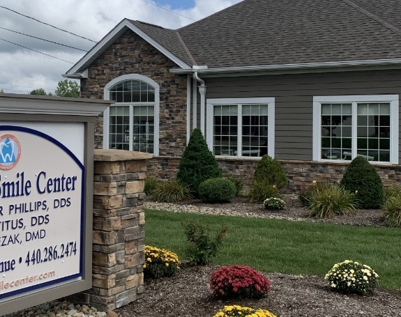 Outside view of Chardon Dental Center building